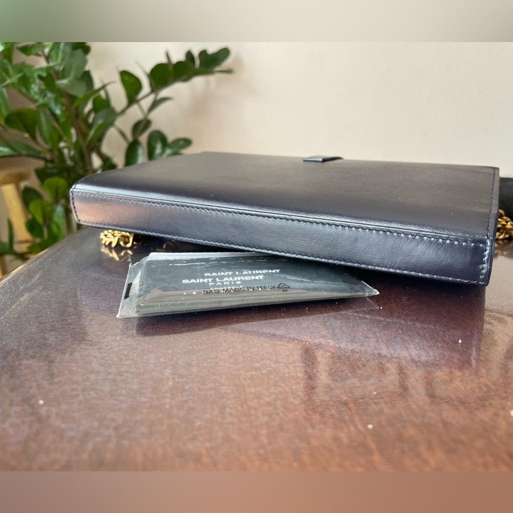 YSL Sulpice wallet on chain $2,106+tax - Picture 5 of 12